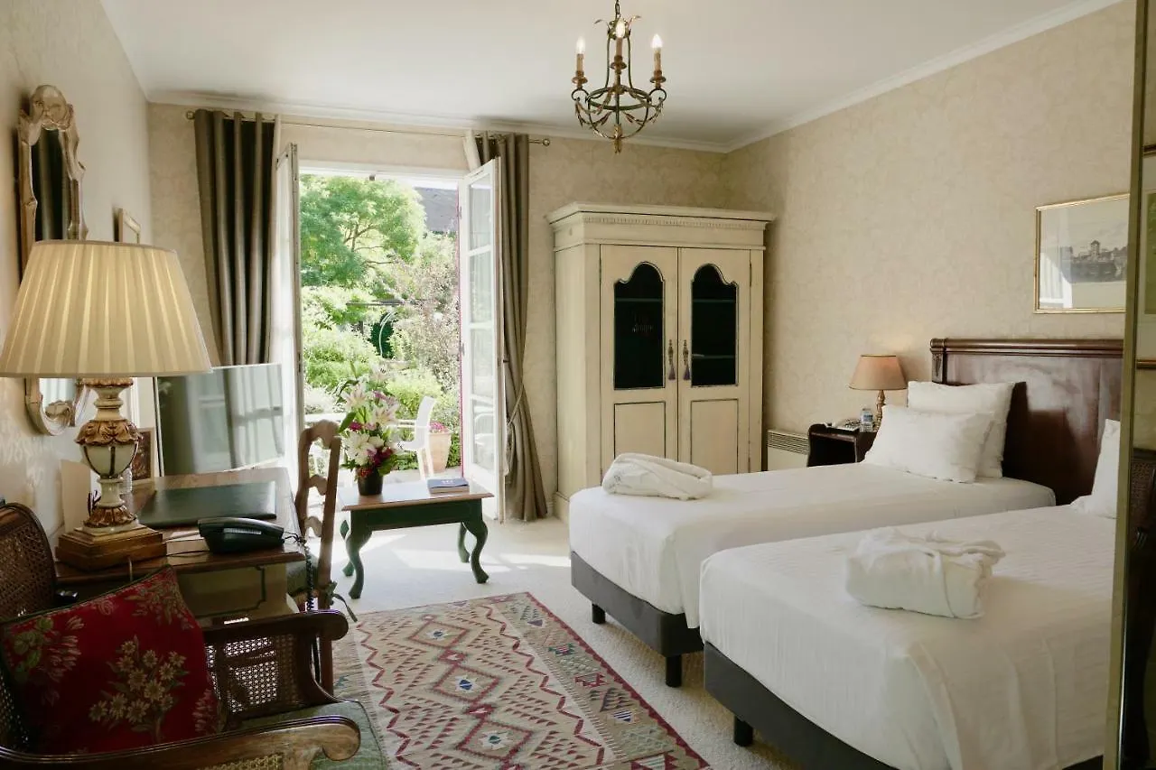 ****  Hotel Le Manoir De Gressy Frankreich